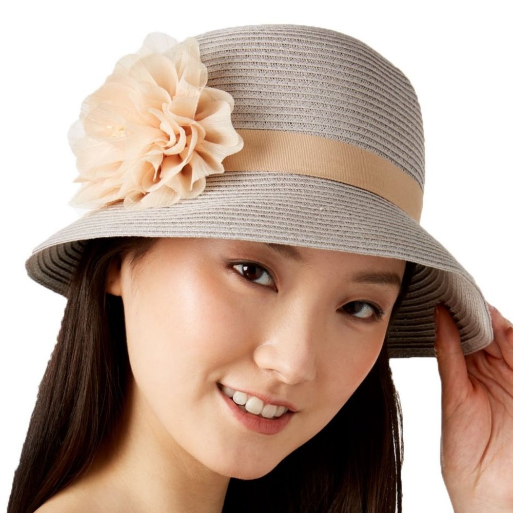AUGUST CO SUN HAT GRAY CLOCHE BEIGE RIBBON FLOWER ADJUSTABLE TAN 100% PAPER
